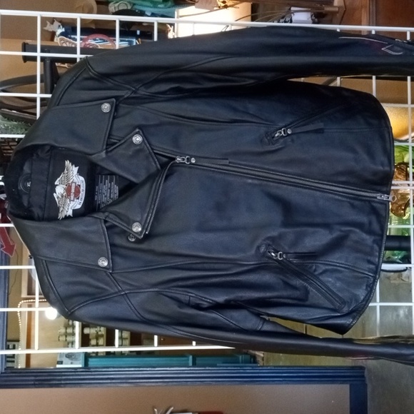 Harley Davidson Leather Jacket - Picture 2 of 5